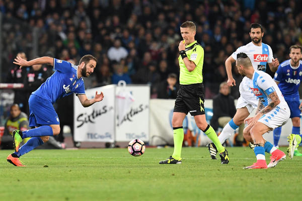 Bod vredan titule: Da li je Juve rešio šampionat rezultatom u Napoliju? (VIDEO)