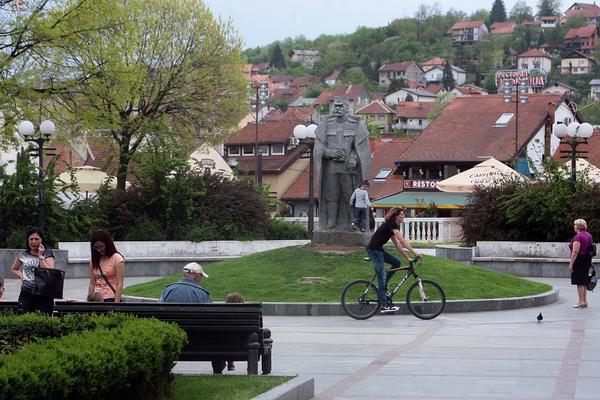 LINGVISTI SLOŽNI: Ovo je grad u kome se srpski jezik govori najpravilnije! (FOTO)
