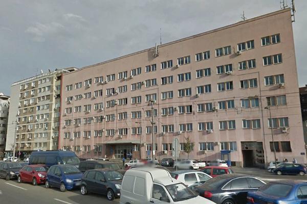 Ubio se skokom s prozora POLICIJSKE STANICE! Horor scena u Beogradu!