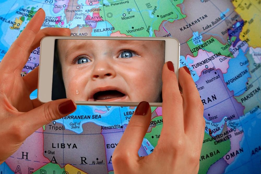 Bebe ne plaču isto! Šta mislite, u kojoj zemlji su najglasnije? (FOTO) (GIF)