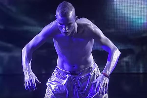 SREBRNI MOMAK ODUŠEVIO SRBIJU! Ovaj čovek je NENORMALAN, pogledajte samo kakve STVARI radi (VIDEO)