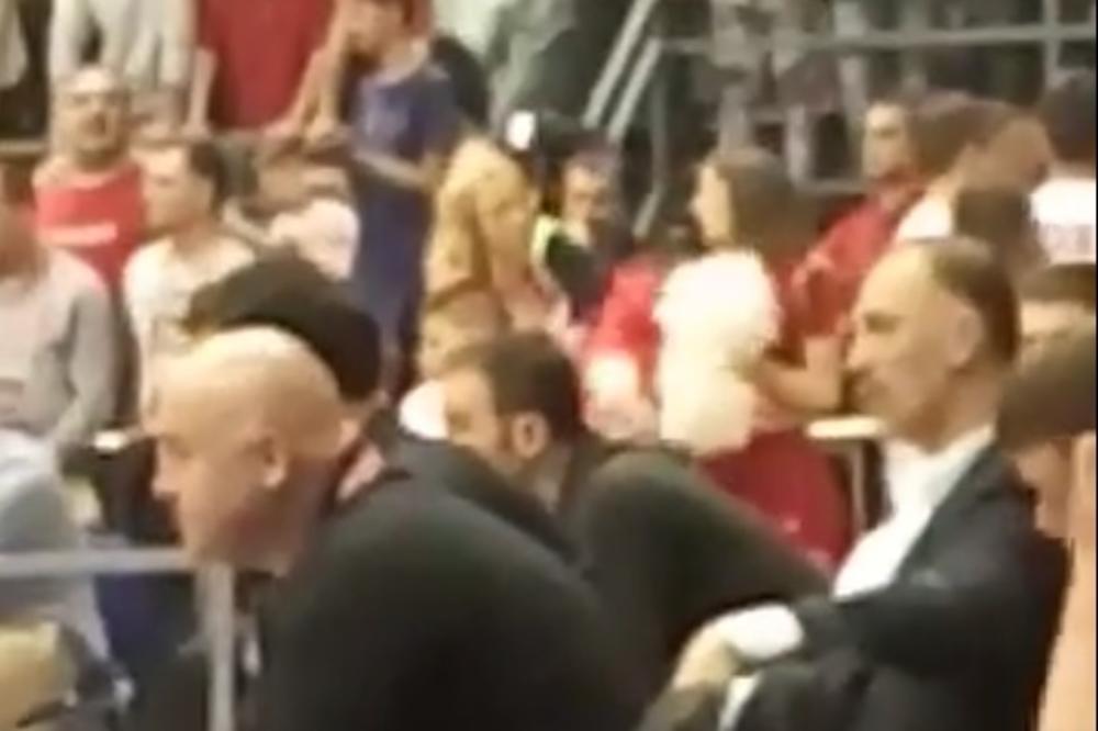 Reakcije suspendovanog trenera Cedevite su najbolji izveštaj sa finala ABA lige koji ćete videti! (VIDEO)