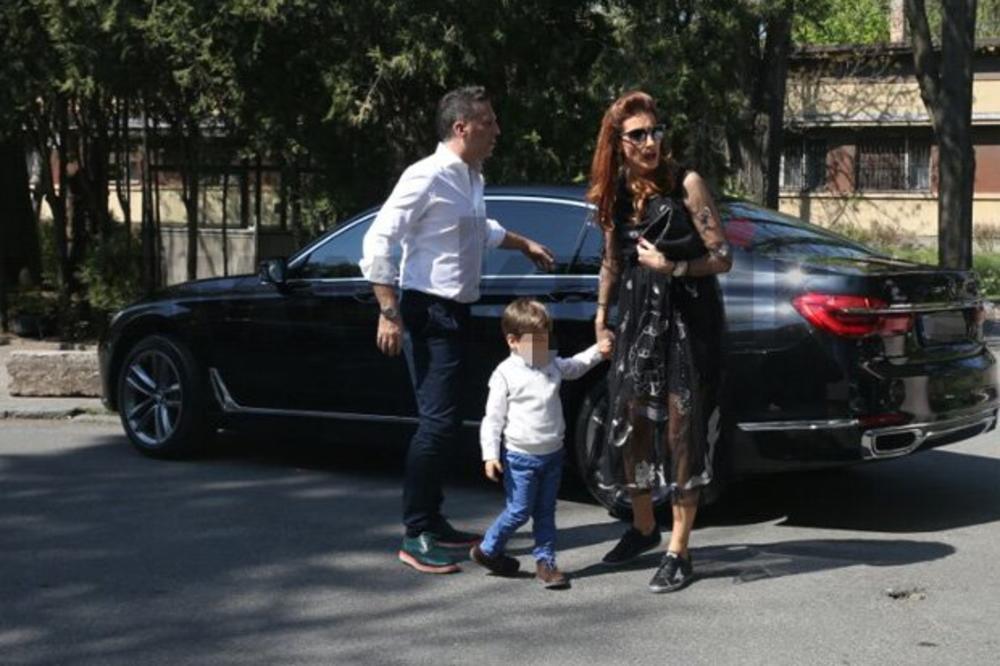 RASKOŠNA PROSLAVA SA POZNATIM ZVANICAMA: Trudna Jovana i Željko proslavili sinovljev rođendan! (FOTO)(VIDEO)