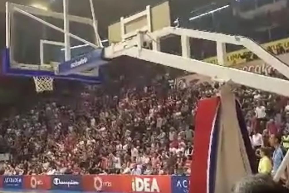 Nije moglo bez Baje Malog Knindze u Pioniru! (VIDEO)