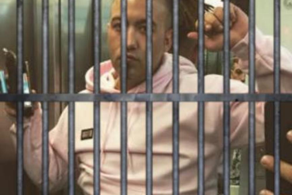 Ideš u 'aps Rasto! Kad hoćeš da se MANGUPIRAŠ u Dubaiju, ideš u zatvor - reper imao bliski susret sa policijom Emirata!