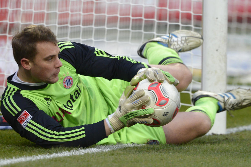 BOLAN UDARAC ZA BAJERN! Manuel Nojer doživeo tešku povredu, nećemo ga skoro videti na terenu! (FOTO)