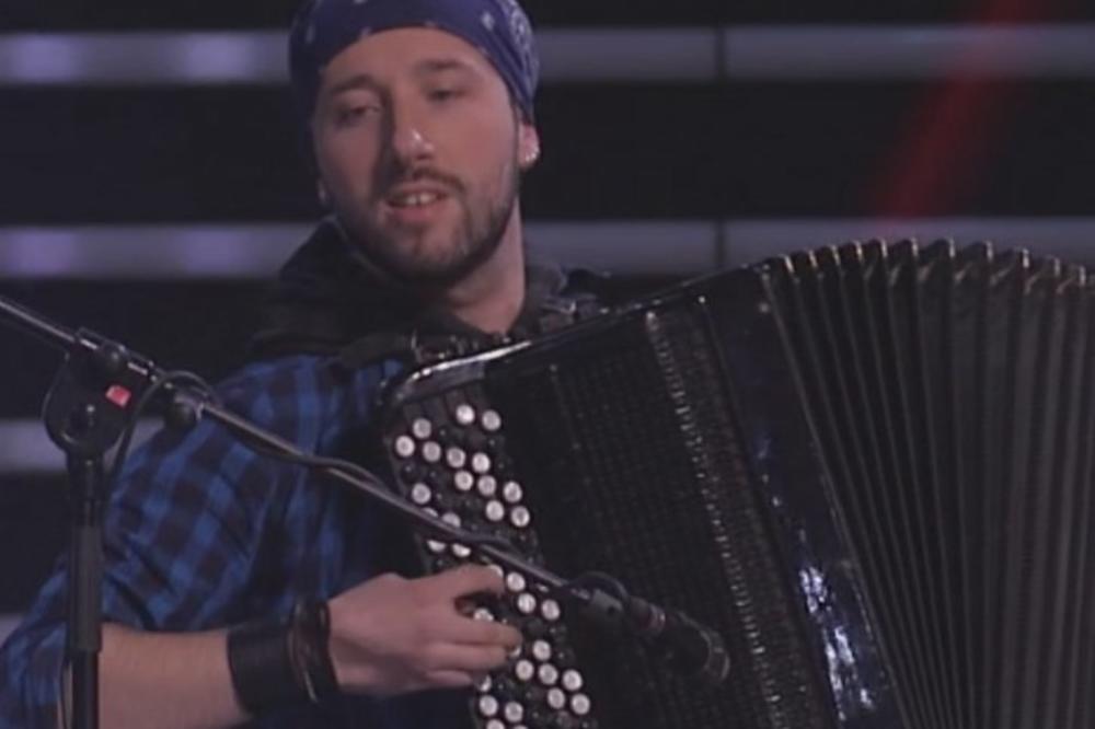 HARMONIKA STAJL! Oni zaista imaju TALENAT, ovako je zvučao PRODIDŽI po NAŠKI!