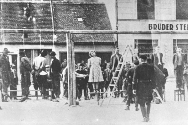 I SA OMČOM OKO VRATA UZVIKNULA: ŽIVELA JUGOSLAVIJA! Neverovatna priča o hrabroj Vrščanki!