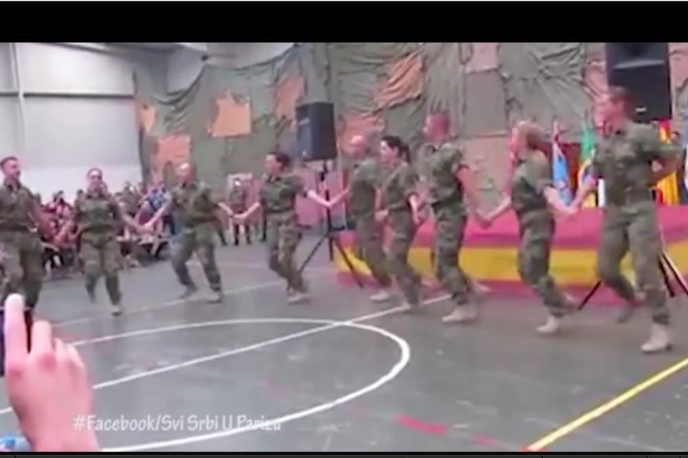 SRPSKI VOJNICI OPLELI KOLCE: Ovakva slika sa Bliskog istoka ne dolazi često! (VIDEO)