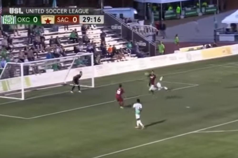 ZAUSTAVITE FUDBAL! Upravo smo videli najspektakularniju akciju za gol ikada! (VIDEO)