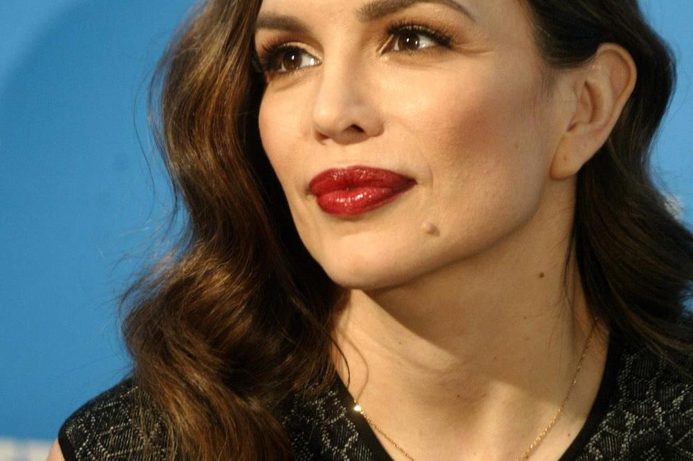 SEVERINA JE IMALA TAJNU VEZU SA 17 GODINA STARIJIM KANTAUTOROM, A ONDA GA JE TUŽILA: Prozivala ga je pred svima!