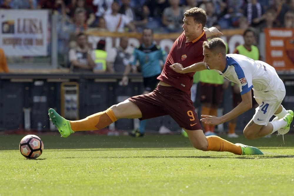 Titula je za Romu misaona imenica! Sad joj čak i Napoli diše za vratom! (VIDEO)