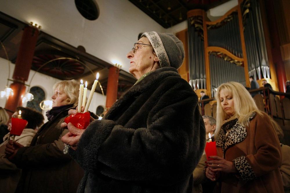 NAPETO NA KOSOVU: Srbi slave Usrks uz pojačane mere bezbednosti! (FOTO)