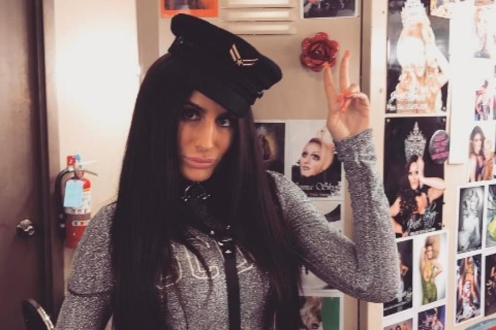 NE ČUJEM TE DIDI U TUNELU SAM, PREKIDAŠ! Dijana Janković opet bezuspešno piše Lejdi Gagi: Ja sam kao ti!