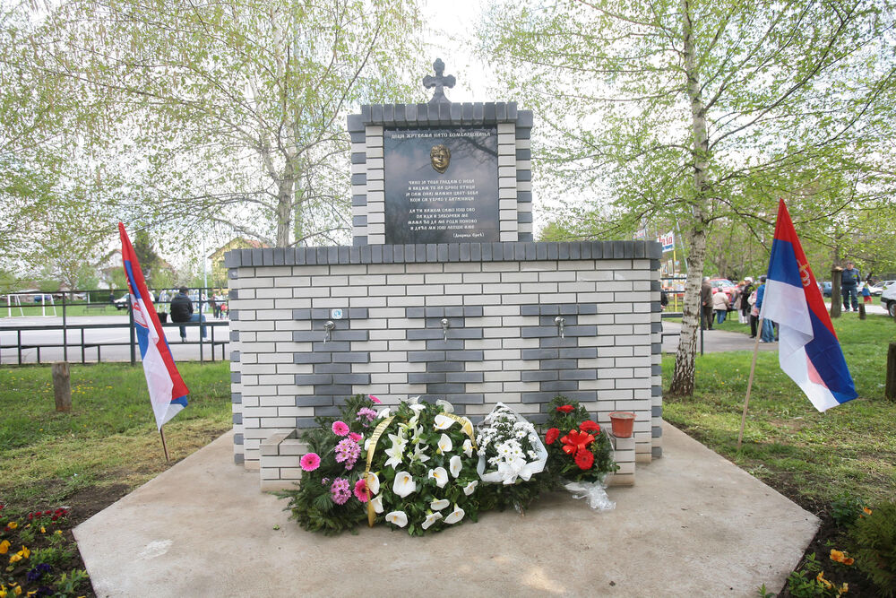 Spomenik maloj Milici