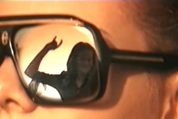 NOSIO JE PERIKE, PRIČALO SE O NJEGOVIM PREVARAMA, A OVO NIKO NIJE ZNAO Otkriveno ko je devojčica u čuvenom hitu!