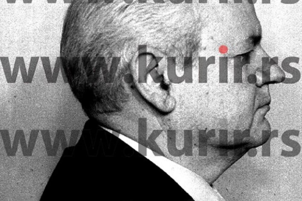 2 BMW-a SA TAMNIM STAKLIMA ULETELA SU PUNOM BRZINOM: Ovako je Sloba sproveden u zatvor! Držao mobilni i ponavljao... (FOTO)