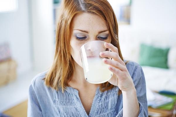 Najeo si se, pa te sad boli stomak? 3 saveta kad hrana počne vas da jede! (FOTO) (GIF)