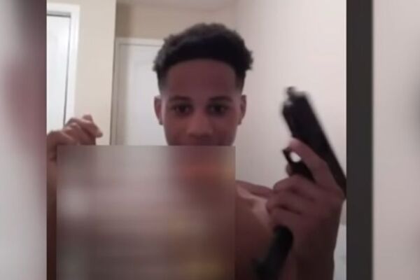 Hteo na Instagramu UŽIVO da se pohvali kako ima PIŠTOLJ, pa se SLUČAJNO ubio!