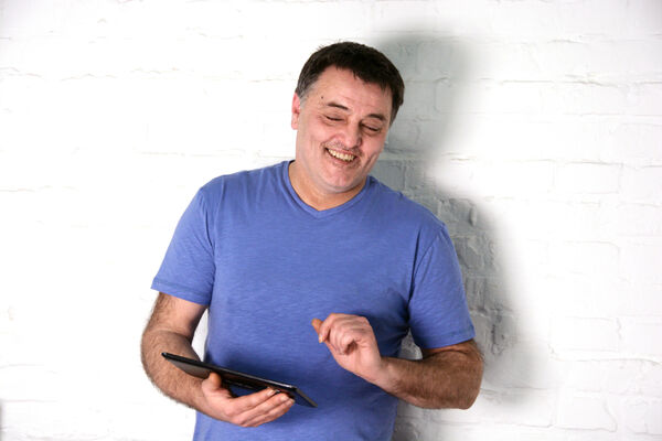 ESPRESO TVITER: Vudu Popaj nam uništio koncepciju, na HELIJUMU čitao zle tvitove i UMIRAO od smeha! (VIDEO)