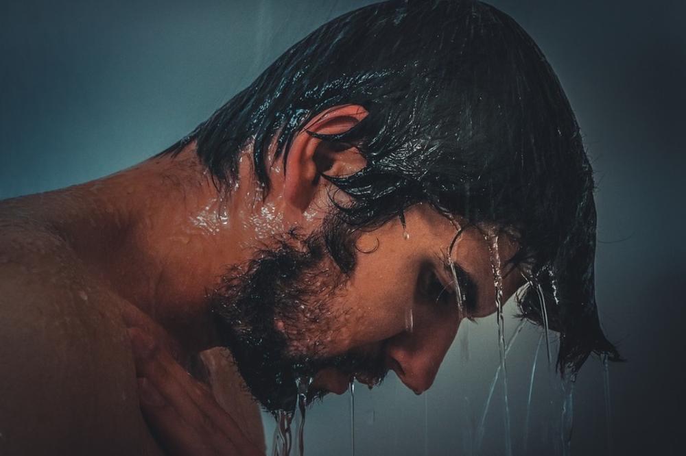 I muškarci imaju svoj PMS! Zbog njega žele seks od ranog jutra! (FOTO) (GIF)