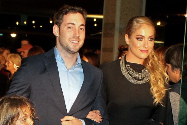 OVA POZNATA GLUMICA JE MAJKA HRISTINE POPOVIĆ: Frapiraćete se kada vidite KOJA ŽENA je u PITANJU (FOTO)