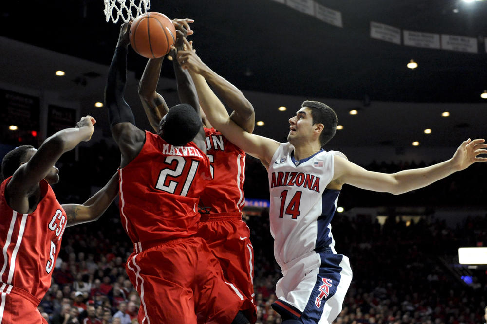 VUČE GA CRVENO- BELO: Bivši Zvezdin košarkaš još jednu sezonu u Americi, a onda... (VIDEO)