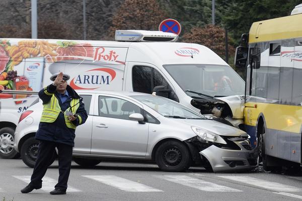 TRAGEDIJA! Poginulo 19 - oro dece u saobraćajnoj nesreći u Južnoafričkoj Republici!