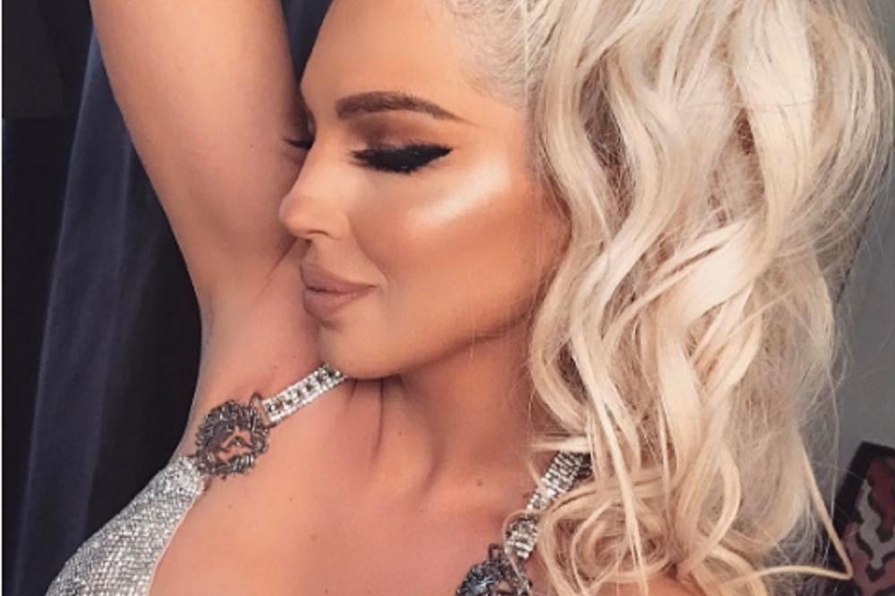 Karleuša ju je pazarila pre svih svetskih zvezda: NAJVEĆI TREND 2017. godine će vam se garant dopasti! (FOTO)