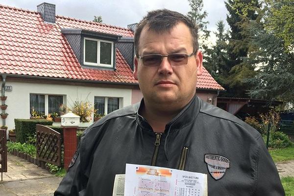 NAJVEĆA ISPALA U ISTORIJI LUTRIJE! Mislili su da su dobili 60 miliona evra, ali onda ih je sačekala surova istina!