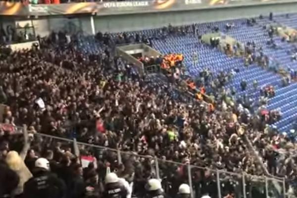 MI NARODNJAKE, ONI BOBA MARLIJA! Navijači Ajaksa su nas oduševili kako niko dugo nije! (VIDEO)