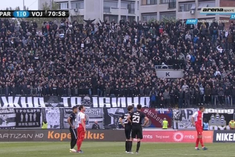 GROBARI PREKINULI UTAKMICU U HUMSKOJ: Iz Vojvodine besneli zbog brutalnih uvreda, a Mažić je dobio još gore! (VIDEO)