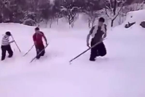 KOSI BA, KOSI: Ovi momci iz Bosne, nasmejali su ceo region! Smeh zagarantovan! (VIDEO)