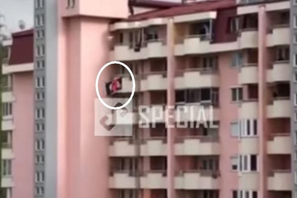 NOVA PROVOKACIJA: Opet je na fudbalskoj utakmici leteo dron sa zastavom Velike Albanije! (VIDEO)