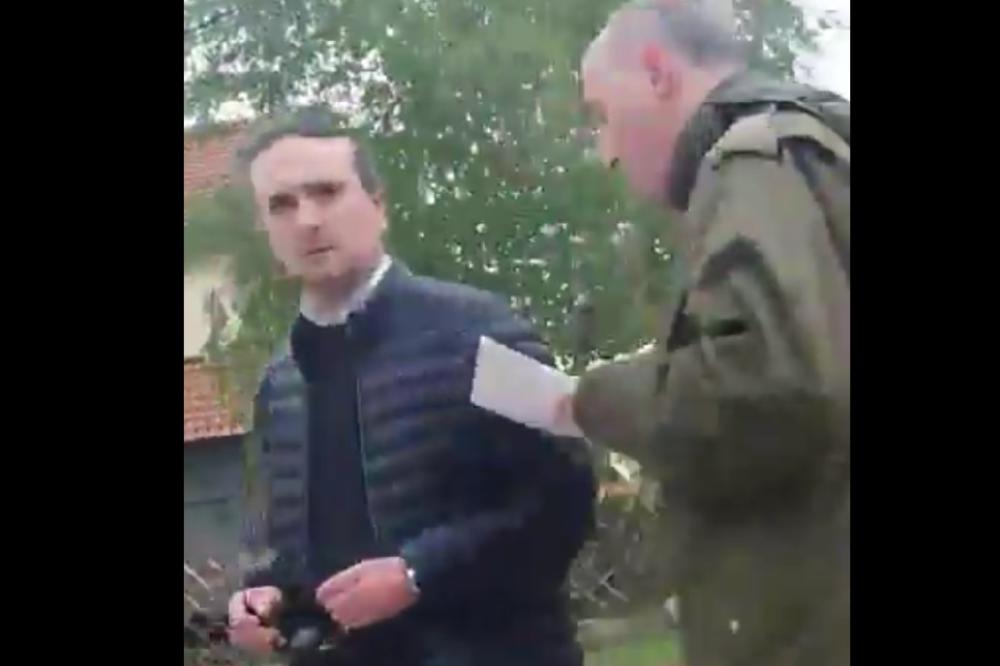 ZNAŠ LI TI, BRE, KO SMO MI? Ljudi sa spiskovima šetali Zaječarom, pokušali da otmu mobilni kad su videli da ih snimaju! (VIDEO)