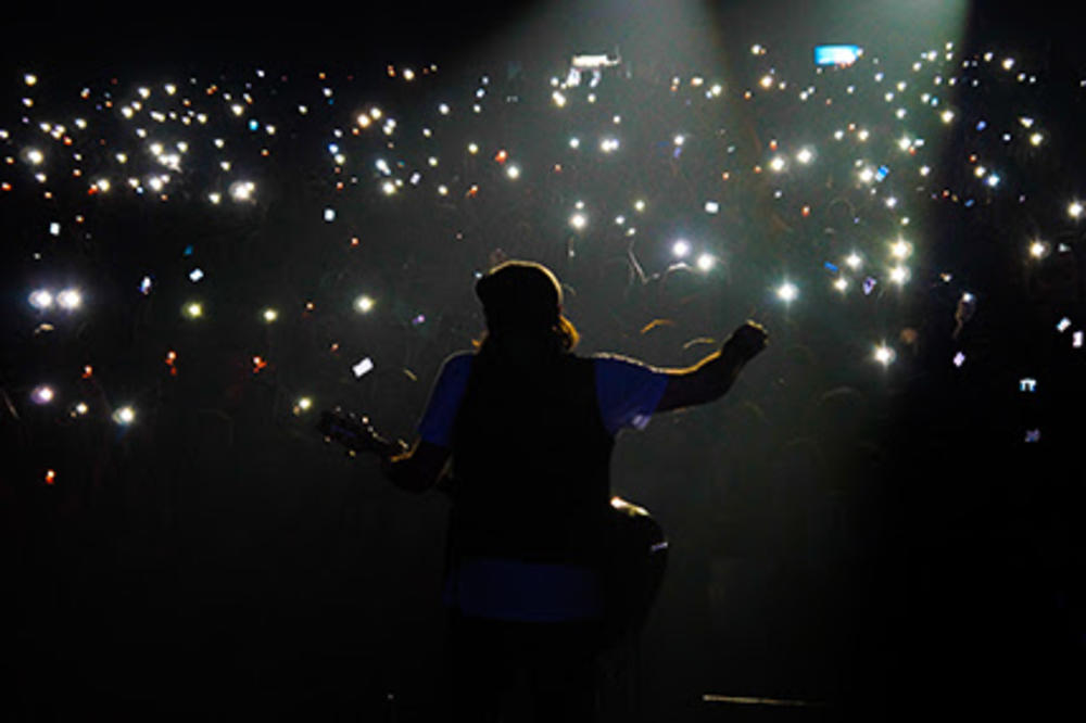 ZABRANJENO PUŠENJE: Prošle nedelje oduševili publiku u Neumu (VIDEO)