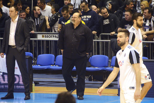Džikić nezadovoljan posle poraza: Neke stvari su bile apsurdne, nemamo kud! (FOTO)