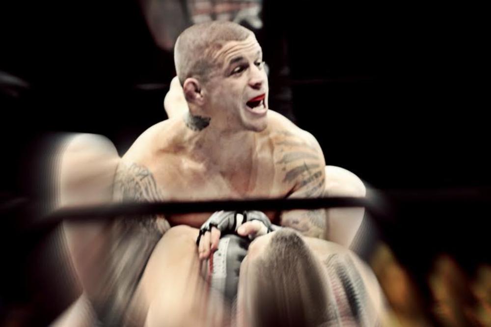 PRVI PUT SAM BILA NA MMA TURNIRU: Videla sam kako čoveku puca zglob i ŠIKNULA mi je KRV iz nosa, a BRUTALNOST je tek sledila! (FOTO)