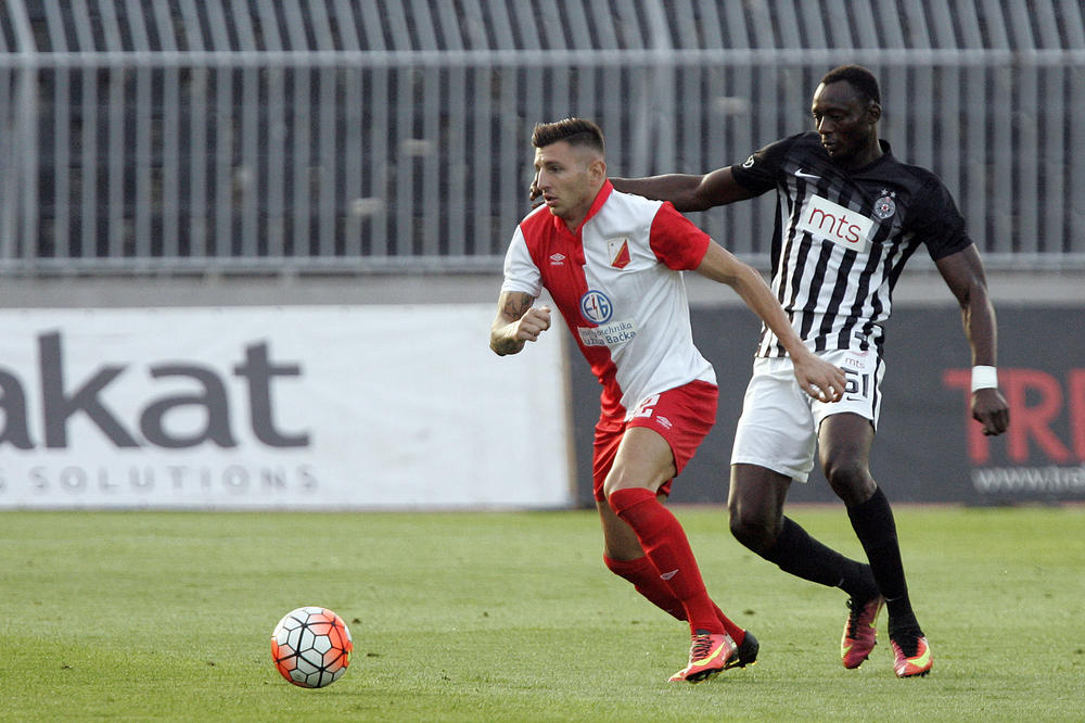 Pretučeni fudbaler Vojvodine ponudio da im oprosti sav dug samo da raskinu ugovor, a oni mu uzvratili suspenzijom!