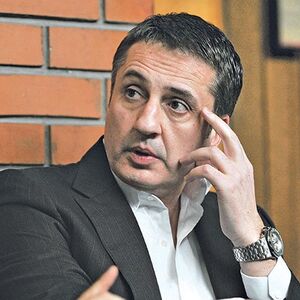 OSVANULA SLIKA ANDRIJE DRAŠKOVIĆA POSLE MNOGO GODINA! Osedela mu cela glava, skroz neprepoznatljiv