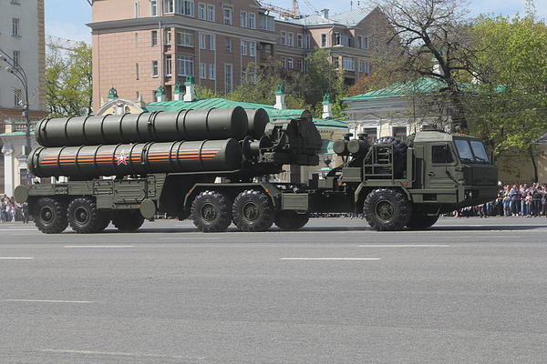Počelo naoružavanje: Rusija isporučuje S-400 Kini!