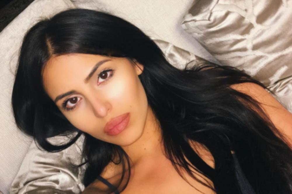 BEZ TRUNKE ŠMINKE, S PODIGNUTOM KOSOM: Anastasija pokidala sve devojke sa estrade, evo i kako! (FOTO)