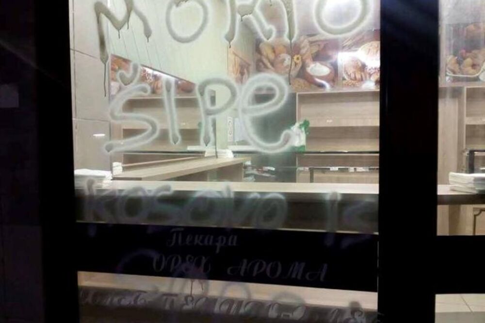 Pretnje SMRĆU ispisane na PEKARI: Stanovnici Žitkovca UPLAŠENI i zbunjeni! (FOTO)