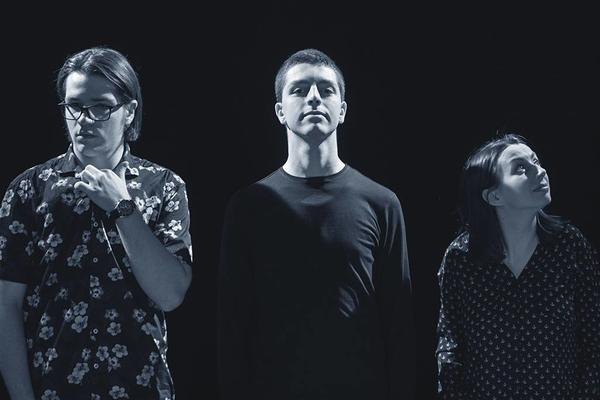 ZAPAMTITE OVO IME! Sledeća nova stvar u srpskoj muzici zove se Moloa! (VIDEO)