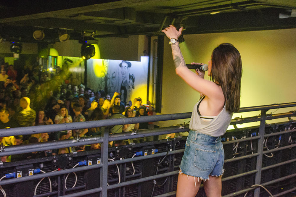 NAJLUĐI URANAK U SRBIJI: Velika žurka na Srebrnom jezeru, Nikolija napravila HAOS! (FOTO)