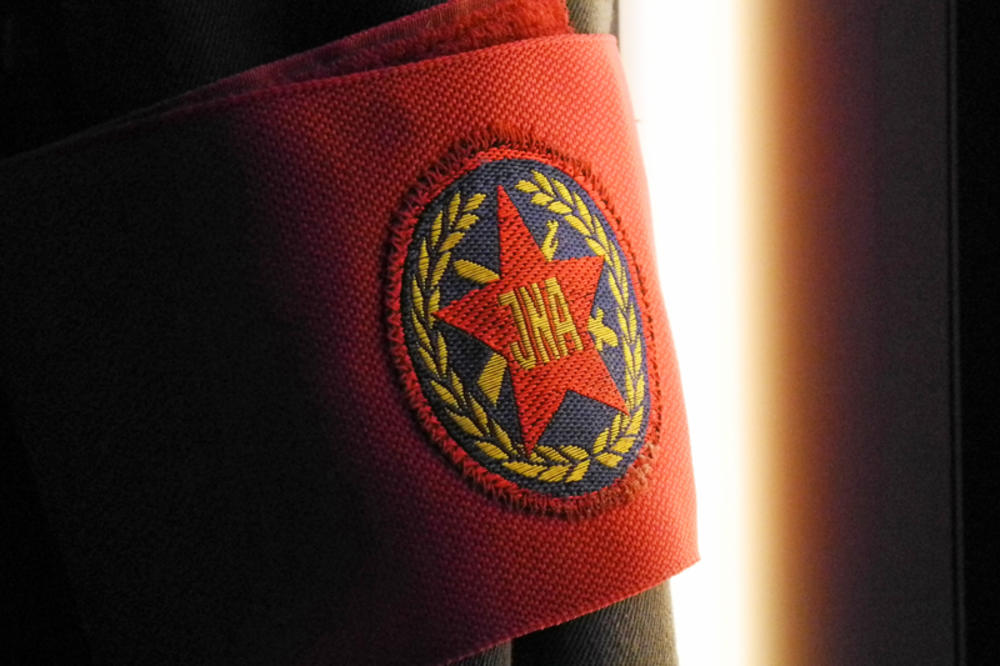 UNIFORMA (NI)JE ZAKON! Kako su CIVILKE unele pometnju među VOJNICIMA JNA i dovele do PODELE na DŽIBERE i ŠMEKERE?