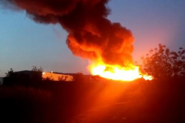 GOREO ZAGREB: 30 vatrogasnih ekipa gasilo požar, sumnja se da je PODMETNUT! (VIDEO)