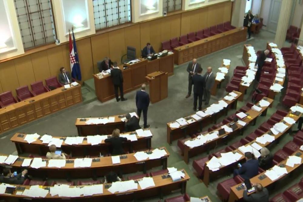 Četniku! Ustašo! Da li će HRVATSKA VLADA posle ovog PREŽIVETI? (FOTO)