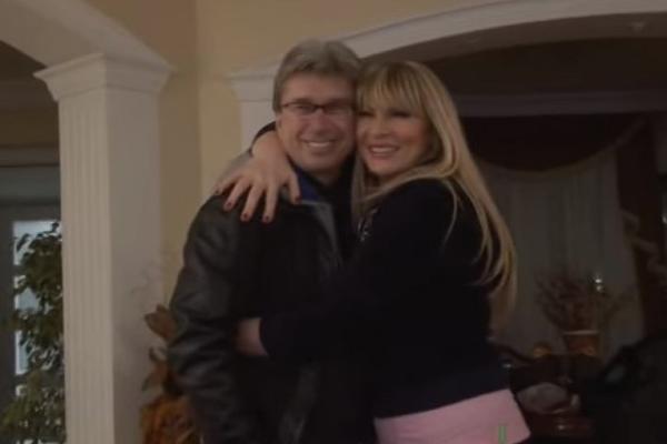 E OVO SE ZOVE LUKSUZ ILI MOŽDA KIČ? Zavirite u vilu Saše Popovića i Suzane Jovanović! RASKOŠ! (FOTO)