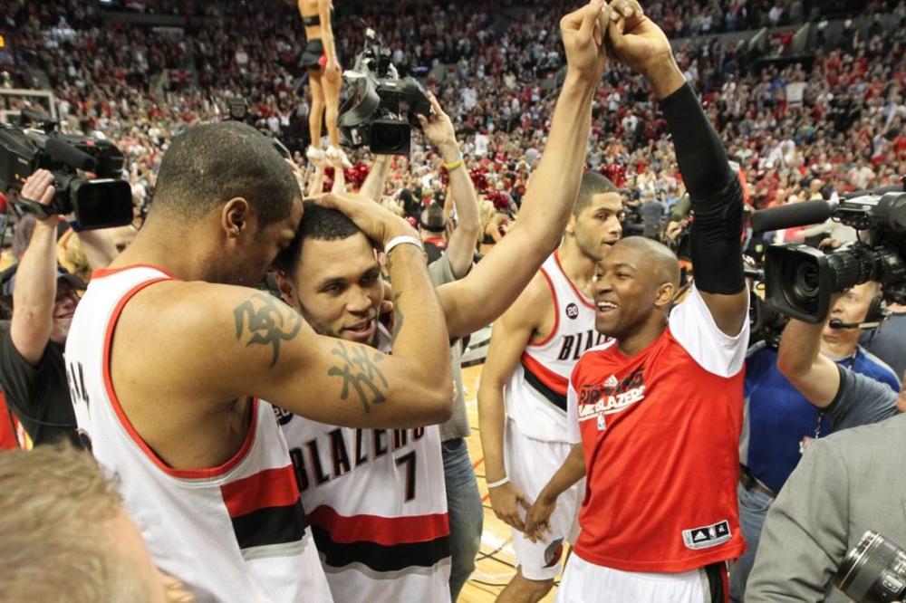 UPUCANA BIVŠA NBA ZVEZDA: Sprečio je masakr nad decom u Los Anđelesu!